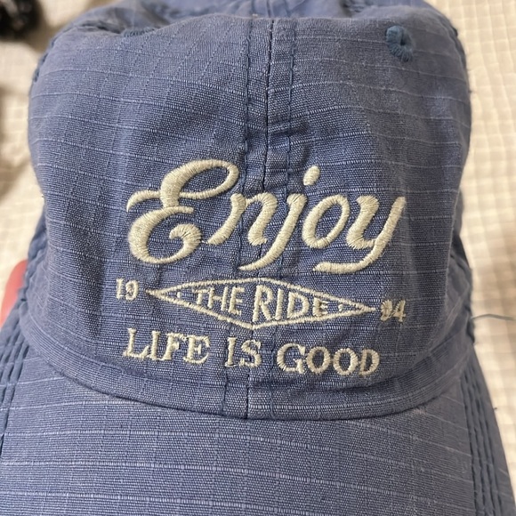 Baseball cap - Picture 2 of 6